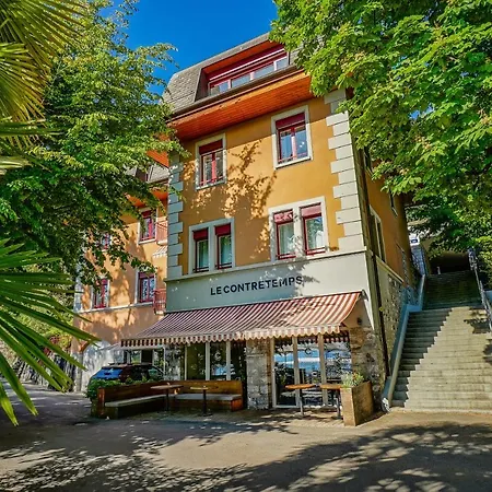 Tropical With A Balcony - View *