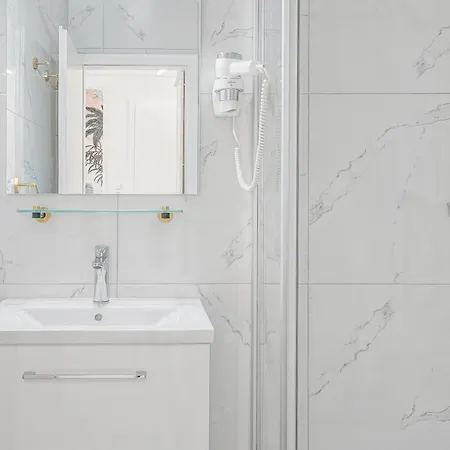 Apartment Tropical With A Balcony - View *