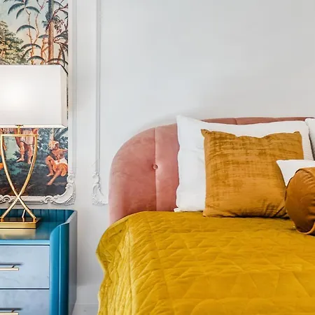 Tropical With A Balcony - View * Montreux